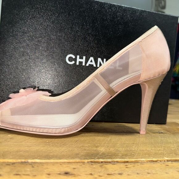 Chanel Camellia Mesh Pumps - Picture 7 of 8